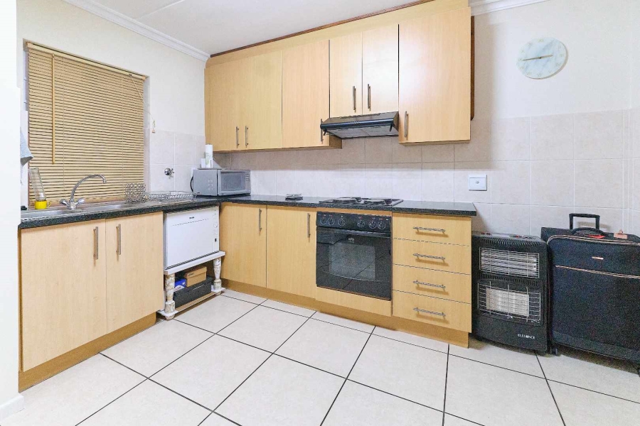 2 Bedroom Property for Sale in Royal Ascot Western Cape